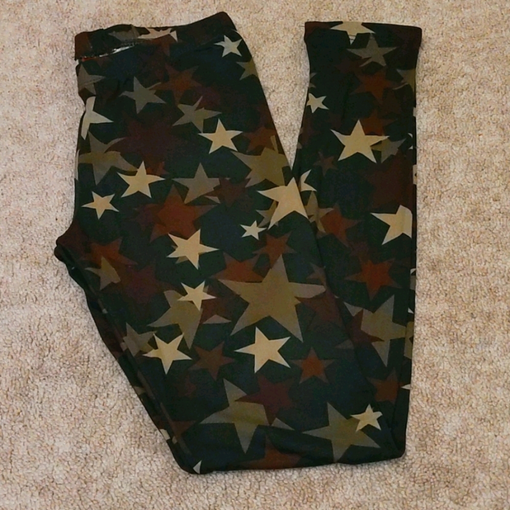 Star camo leggings